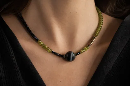 The Green Flash Collar On-body close crop
